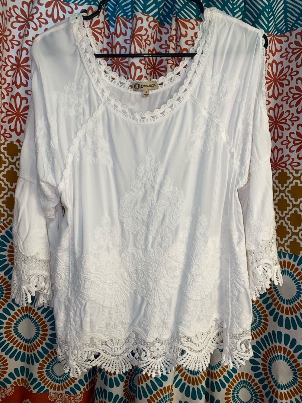 Democracy White Lace-Trim Embroidered Women's Top